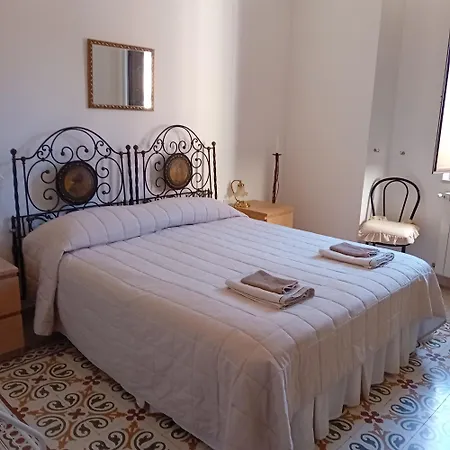 Happy * Palazzolo Acreide