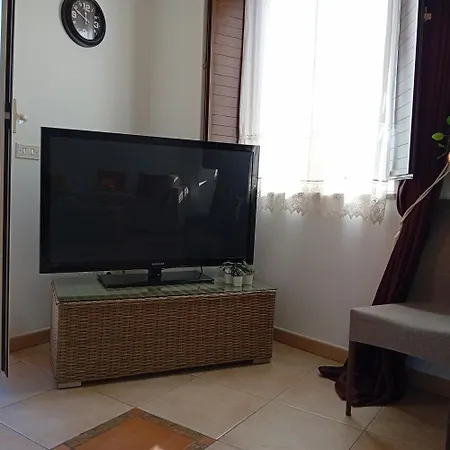 Holiday home Happy